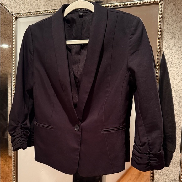 Express Black Blazer - Picture 6 of 6